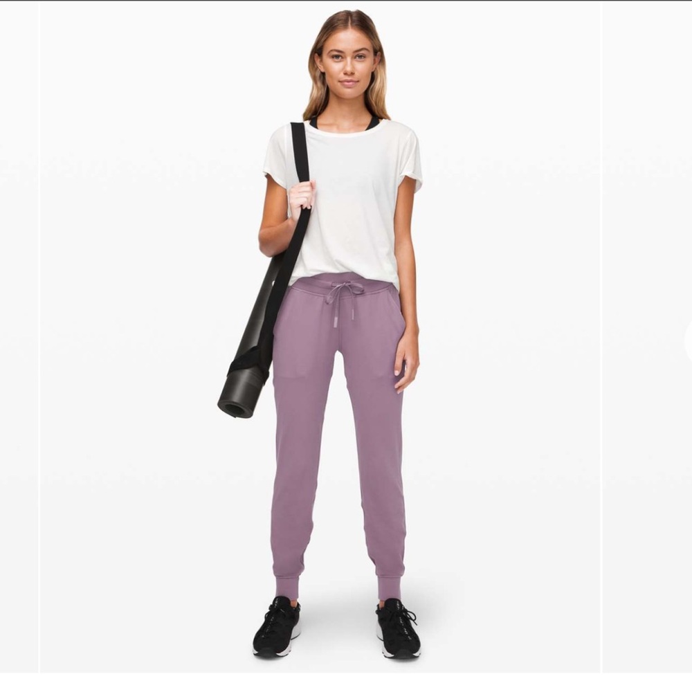 Lululemon Ready to Rulu Pant in Frosted Mulberry - BNWT!